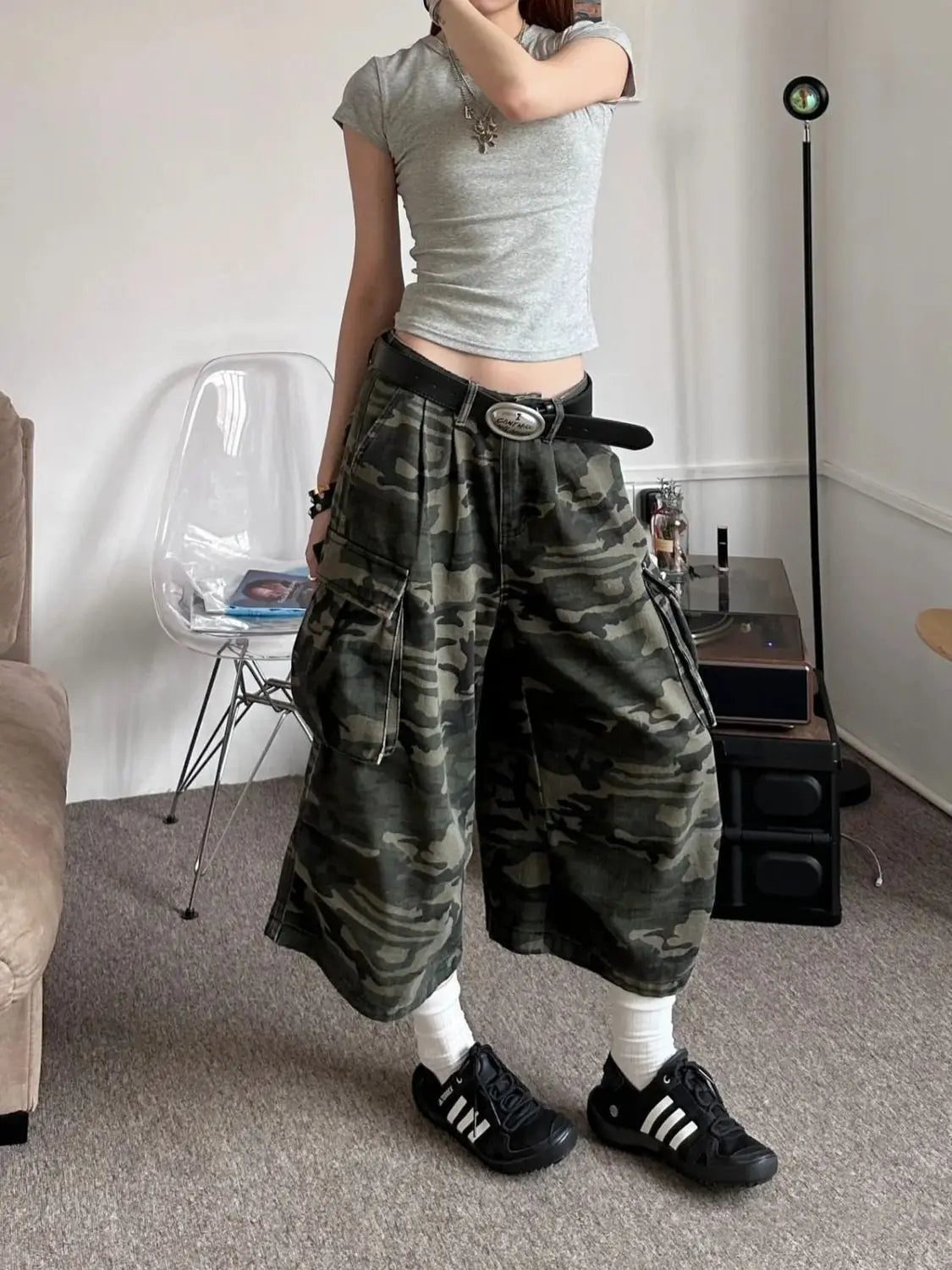 Y2K Camo Cargo Jorts - Image 3